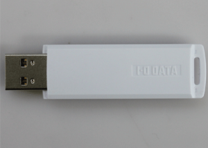 USBメモリー ホワイト 8GB TB-3NT8G/W
