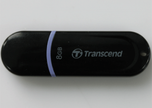 Transcend USBメモリー TS8GJF300