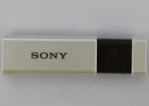 sony_USM4GLX_4GB ソーニ usb メモリー